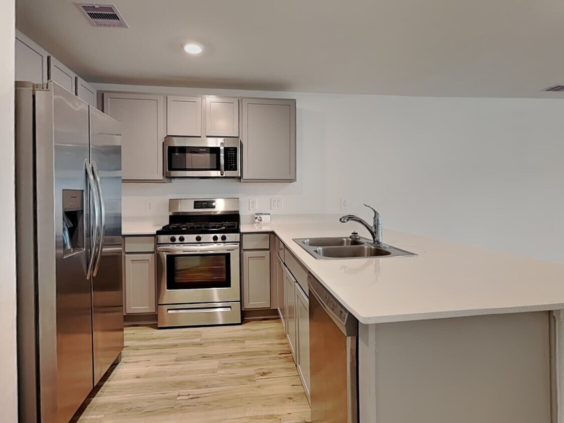 Foto del edificio - 18714 Mercer Fls Dr