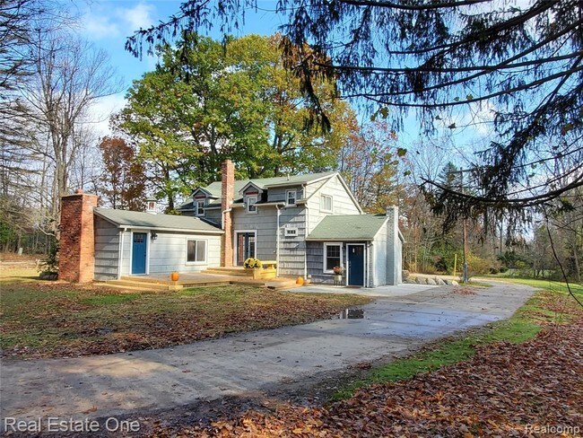 Foto del edificio - 249 W Buell Rd