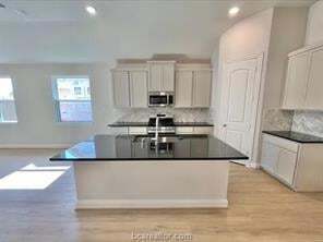 Foto del edificio - 4045 Houberry Lp