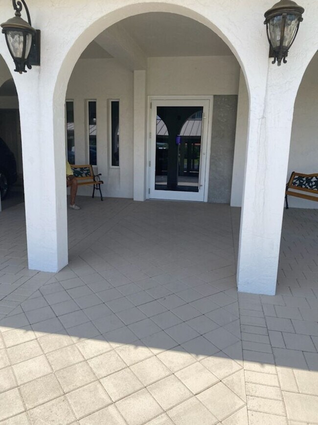 Building Photo - ** STUNNING BEACHFRONT 2/2 PENTHOUSE SEASO...