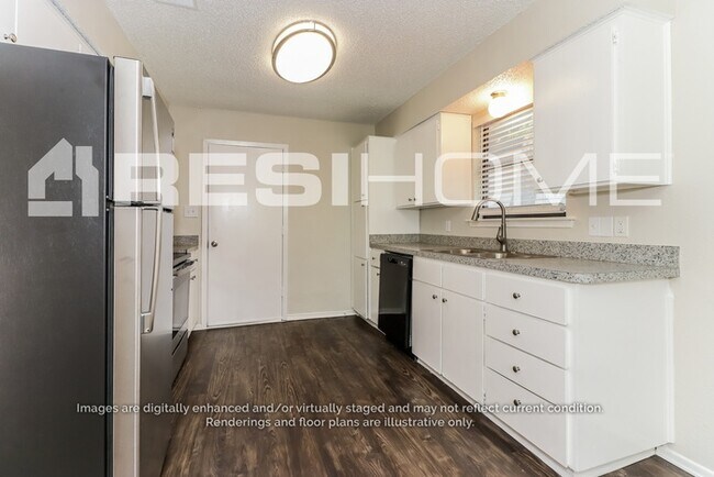 Building Photo - 701 S Perkins St