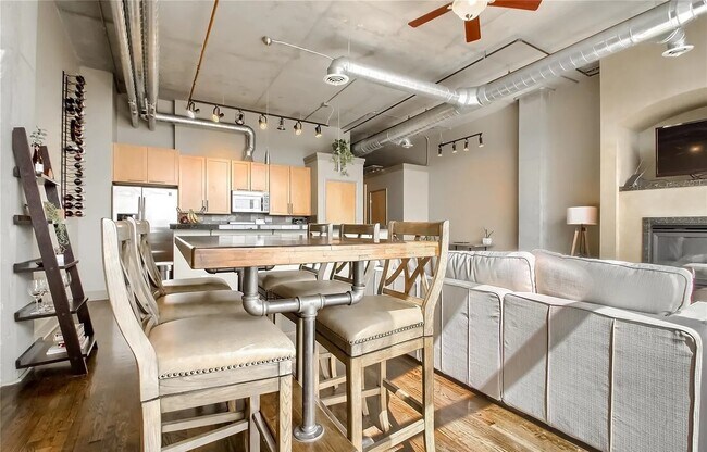 Foto del edificio - 2899 N Speer Blvd