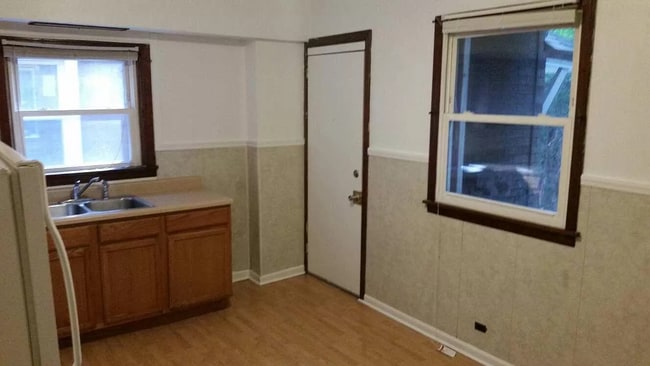 Foto del edificio - 3221 Joe Hammer Sq