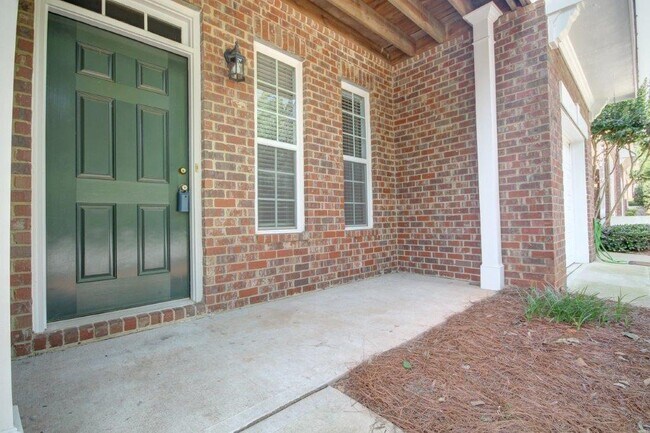 Foto del edificio - 453 Grayson Way