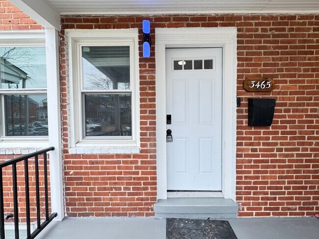 Foto del edificio - 3465 McShane Way