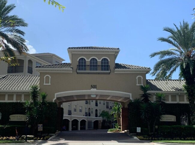 Foto del edificio - 501 Knights Run Ave