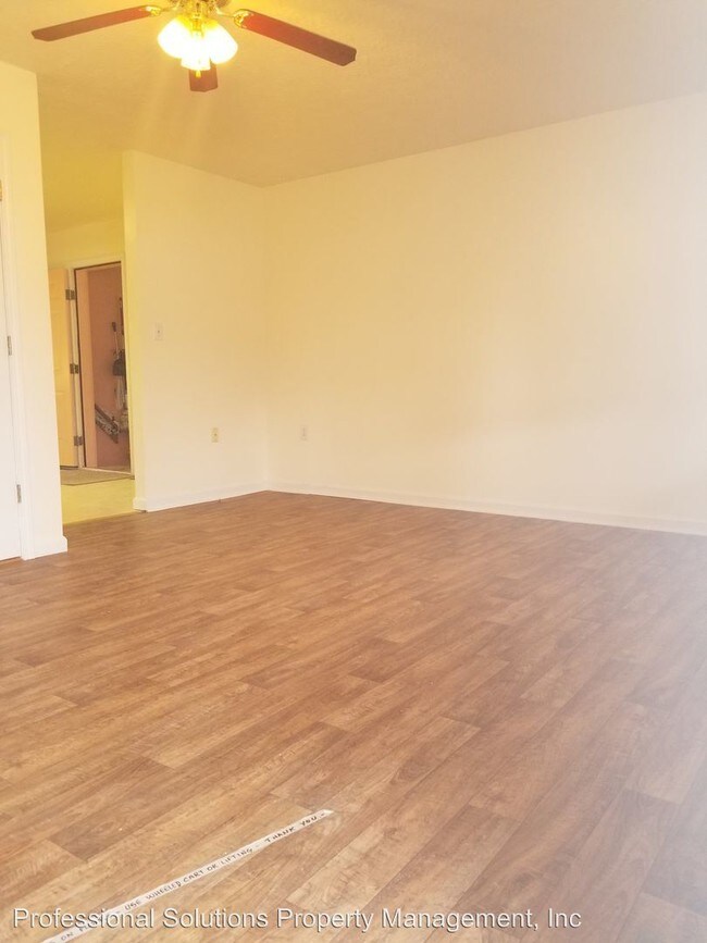 Building Photo - 2 br, 1 bath House - 24 Fourth Street