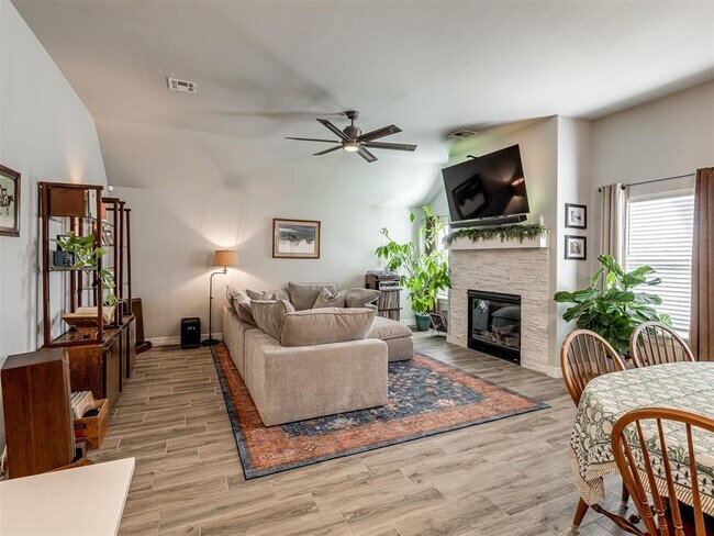 Foto del edificio - 9209 Anaum Ln
