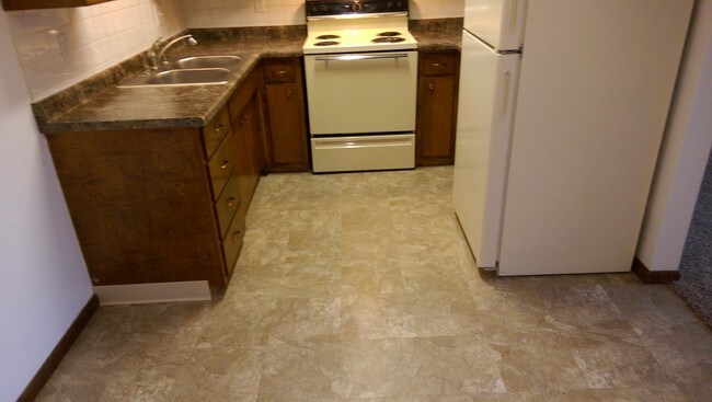 Foto del edificio - 611 Eglon Ave S