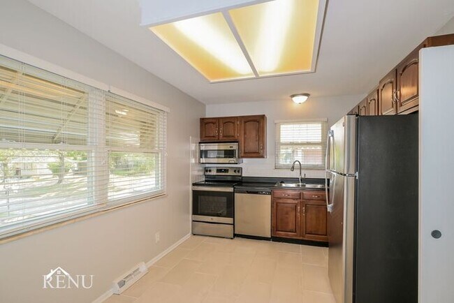 Building Photo - 11107 Patrina Ct