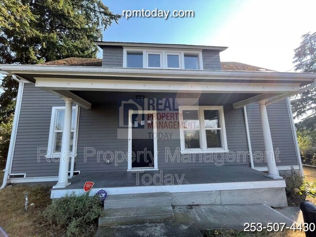 Building Photo - 3822 S 19th St