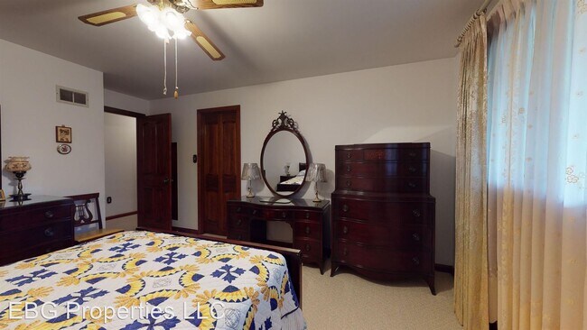 Building Photo - 4 br, 2.5 bath House - 450 Slate Run Rd