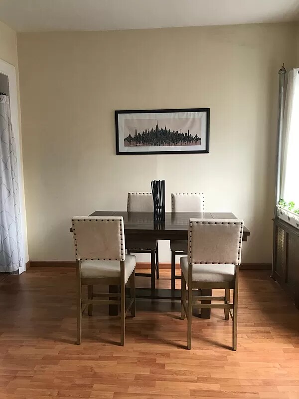 Living room - 993 Amsterdam Ave