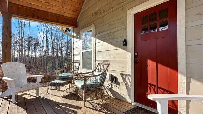 Building Photo - 374 Prince Dr