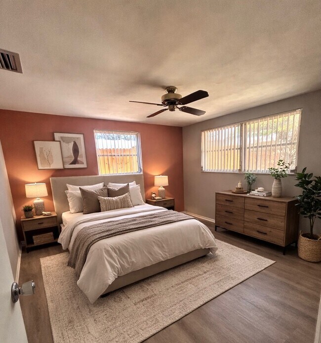 segundo dormitorio - 5653 Elkhorn Blvd