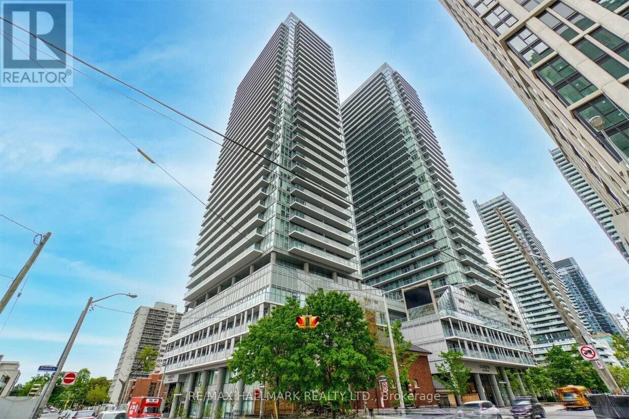 Photo principale - 99-999 Broadway Ave