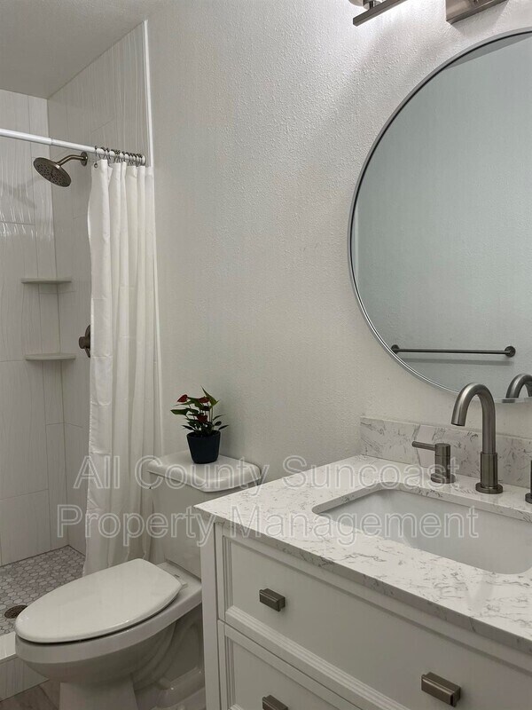 Building Photo - 2340 Grecian Way