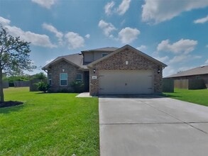 Building Photo - 100 Comanche Plains Rd