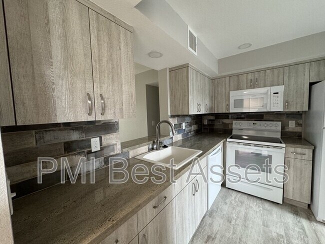 Foto del edificio - 7365 NW 18th St