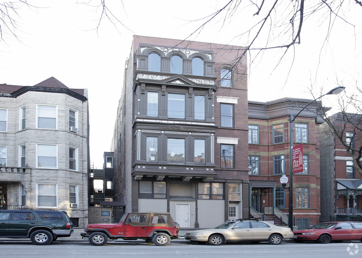 Building Photo - 2053-2055 N Sheffield Ave