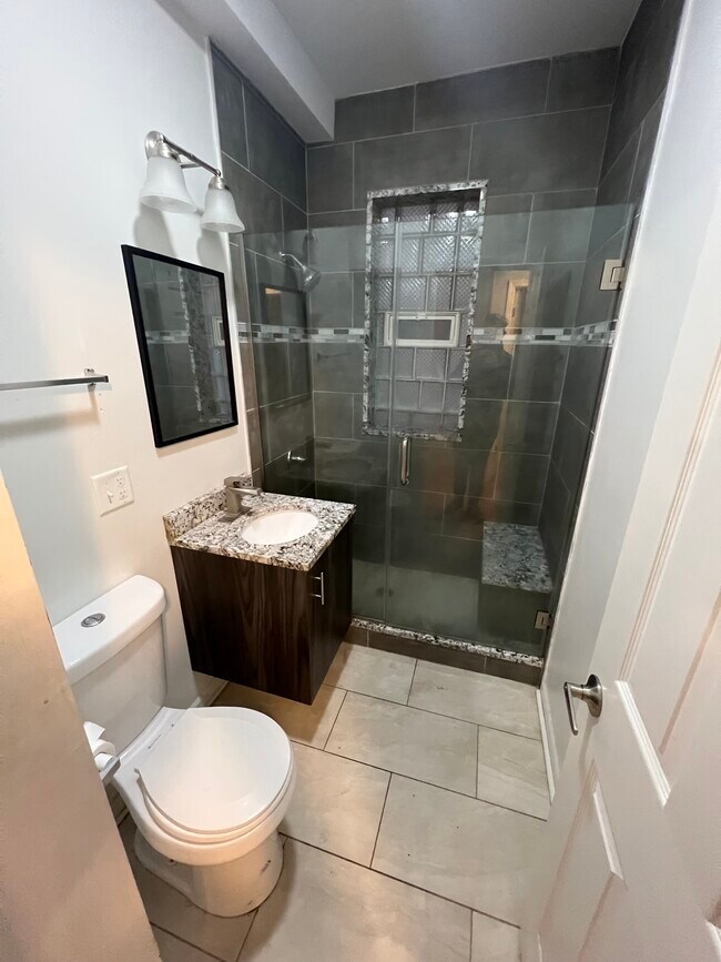 Foto del edificio - 5124 S Dorchester Ave