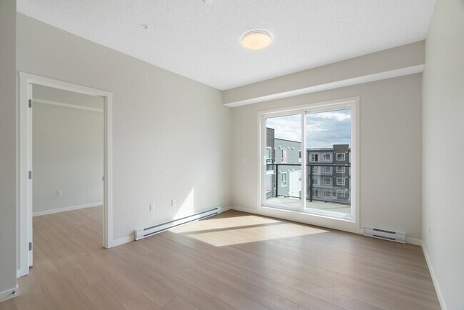 Building Photo - 33 Carringham Gate NW