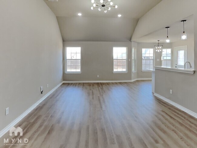 Foto del edificio - 5401 Ashworth Ct