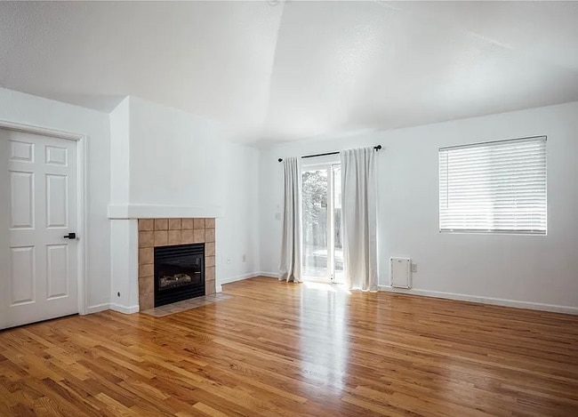 Building Photo - 18656 E Harvard Dr