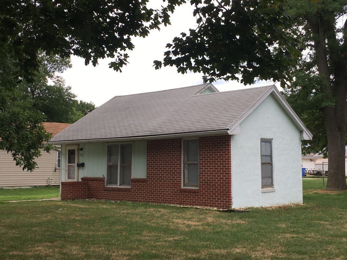 518 7th St SW, Le Mars, IA 51031 House Rental in Le Mars, IA