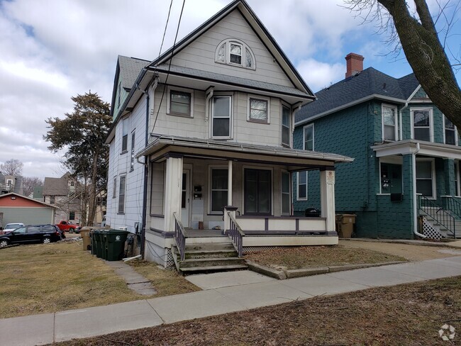 Building Photo - 117 N Butler St