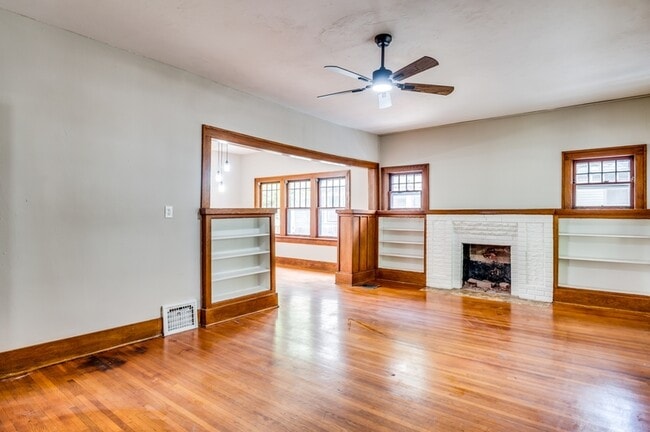 Building Photo - 309 Chautauqua