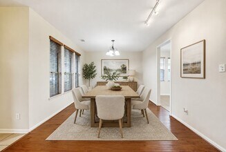 Building Photo - 11630 Forest Wind Ln