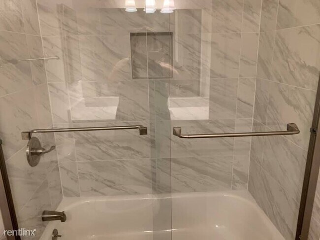 Foto del edificio - 2 br, 1.5 bath Condo - 451 Eastgate lane