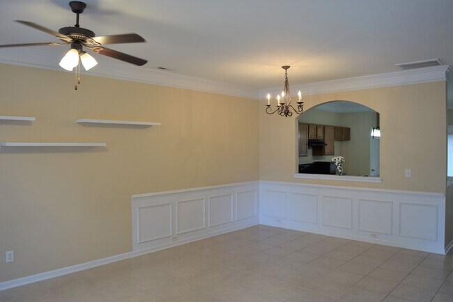 Foto del edificio - Beautiful Townhome - Great Location