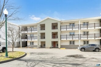 Building Photo - 3250 Fairfield Ave