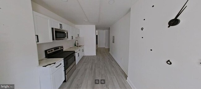 Foto del edificio - 3331 N Howard St