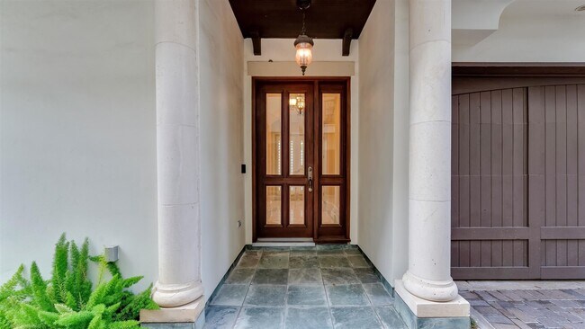 Foto del edificio - 1700 Sunset Blvd