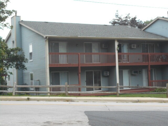 Building Photo - 774 Terrace Ct