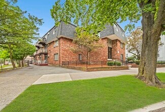 Building Photo - 55 Broad St