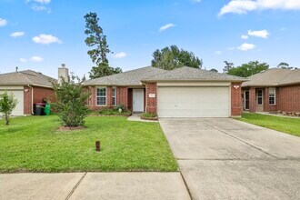 Building Photo - 3211 Falcon Trail Dr
