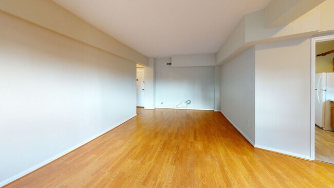 Foto del edificio - 3601 Wisconsin Ave NW