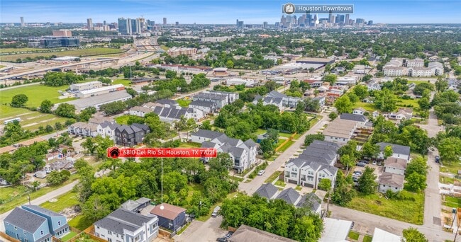 Building Photo - 6810 Del Rio St