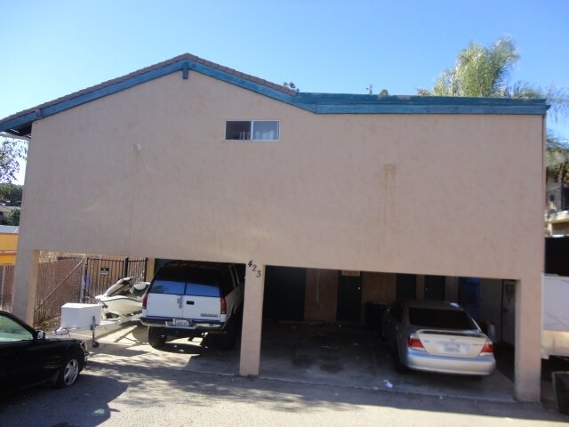 Building Photo - 423 N Main Ave