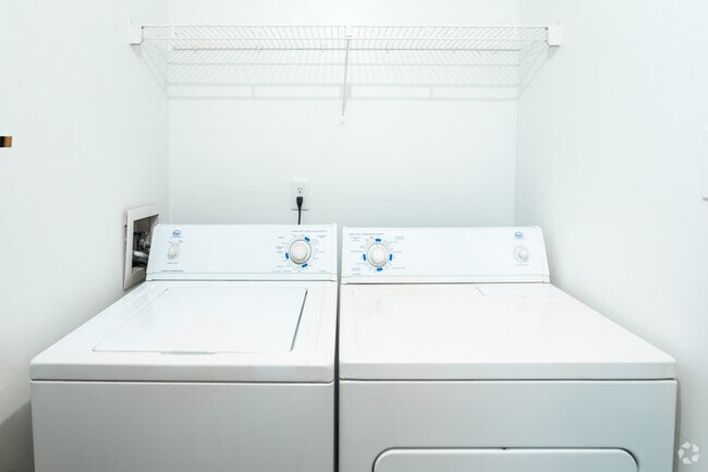 1 BR, 1 BA - Aster - The Meadows