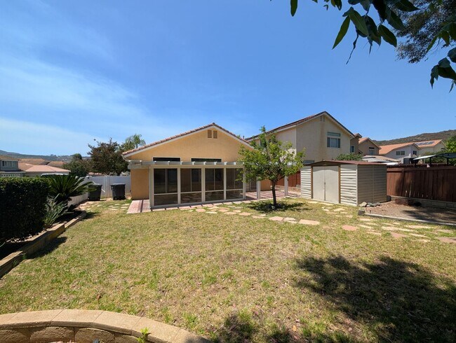 Foto del edificio - Spacious 3 Bedroom, 2 Bath located in Treasures of Caste Creek Community!