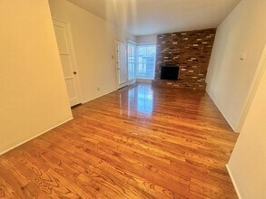 Building Photo - 4510-4512 E 15th St