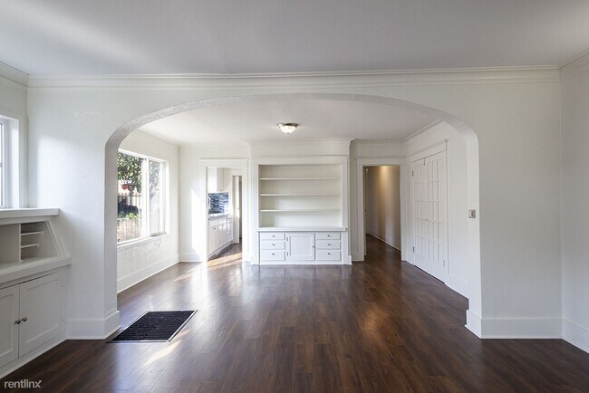 Building Photo - 1 br, 1 bath House - 1103 W 51st St