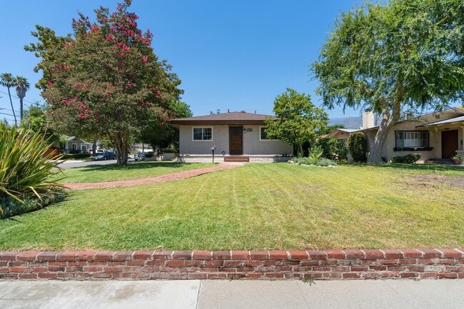 Building Photo - 1937 Monte Vista St