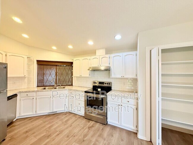 Foto del edificio - 10411 NE 66th St