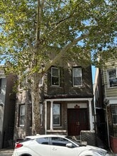 Building Photo - 111 Niagara St